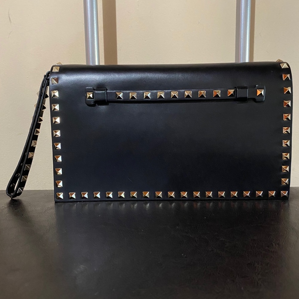NWT Valentino Rockstud Clutch